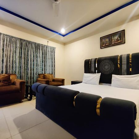 Luxury Guest Rooms Rawalpindi Bagian luar foto