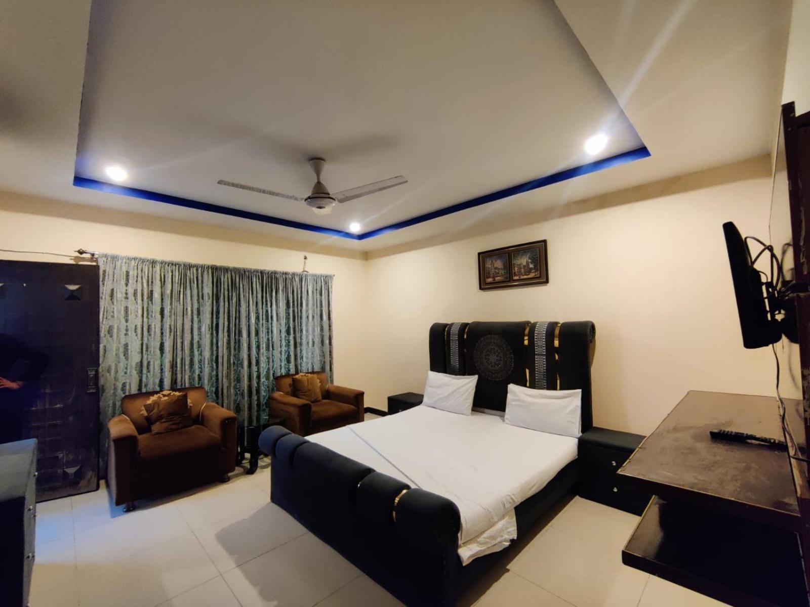 Luxury Guest Rooms Rawalpindi Bagian luar foto